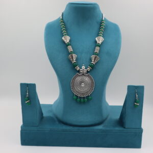 Necklace Green B#YG00000304 Q