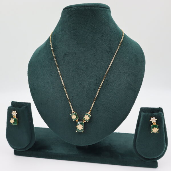 Necklace Green B#YG00000253 B - Image 3
