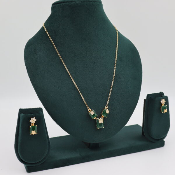 Necklace Green B#YG00000253 A - Image 2