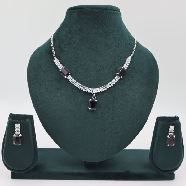 Necklace Black B#YG00000305